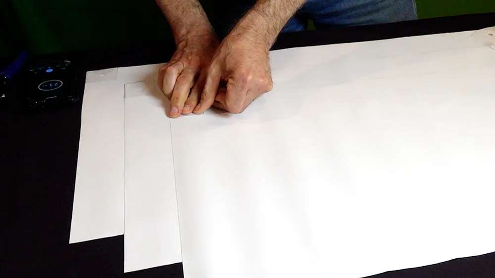 Apply BravoTabs at each corner position across the banner batch